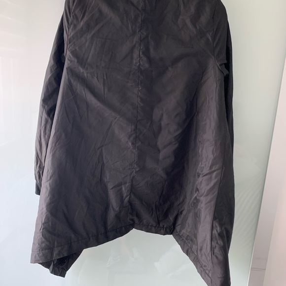 BCBG fall/spring black jacket XS - Picture 2 of 7